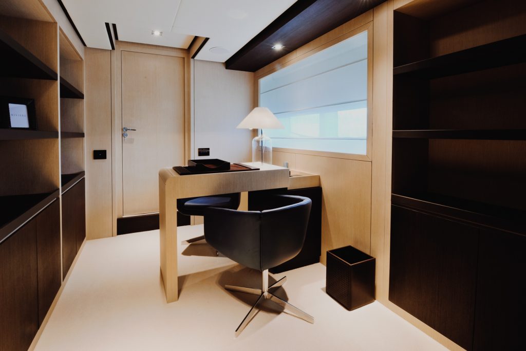 M/Y Blue East – Yachtique