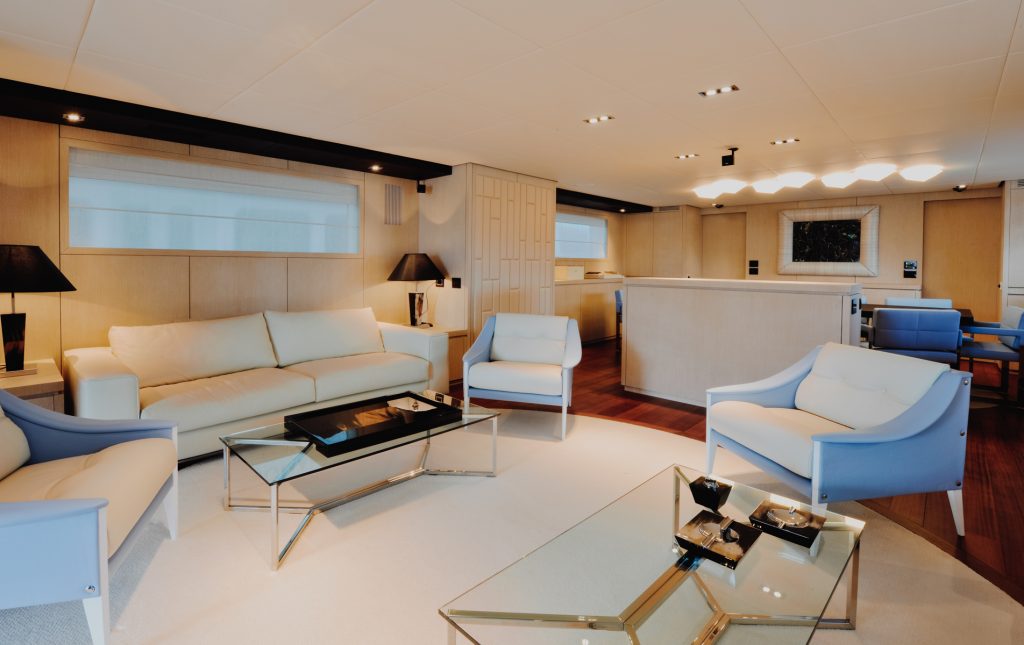 M/Y Blue East – Yachtique