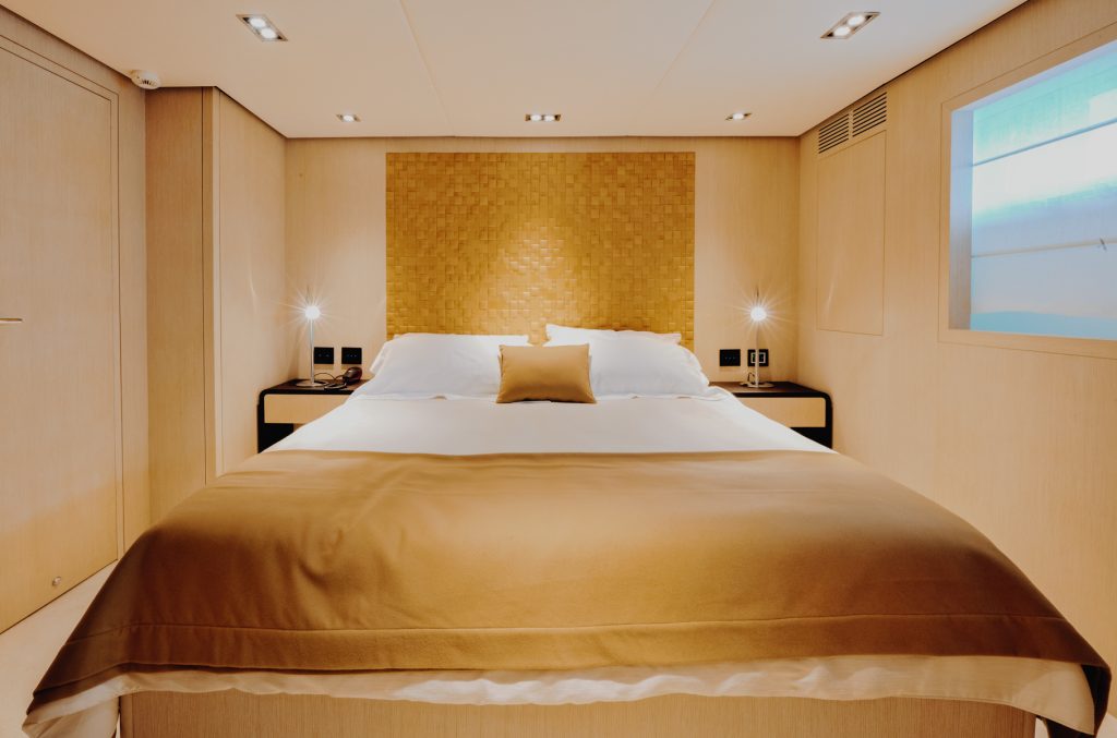 M/Y Blue East – Yachtique