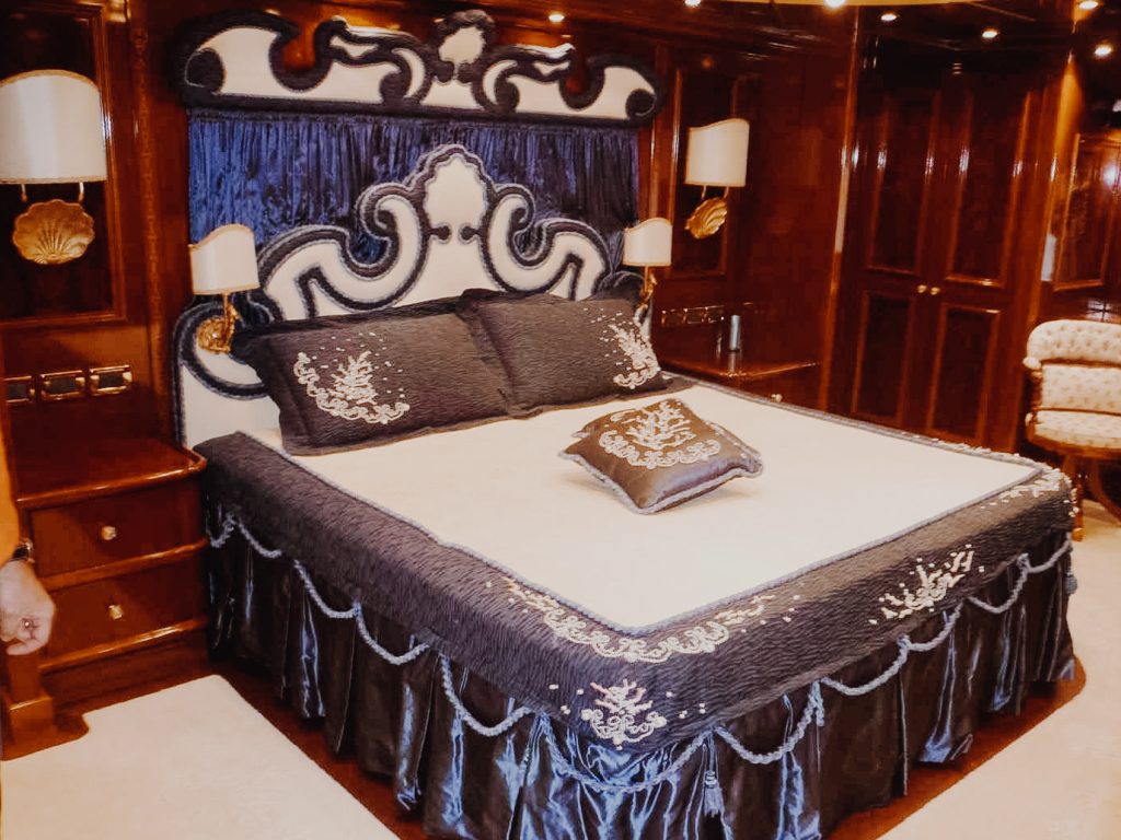 M/Y Blue East – Yachtique